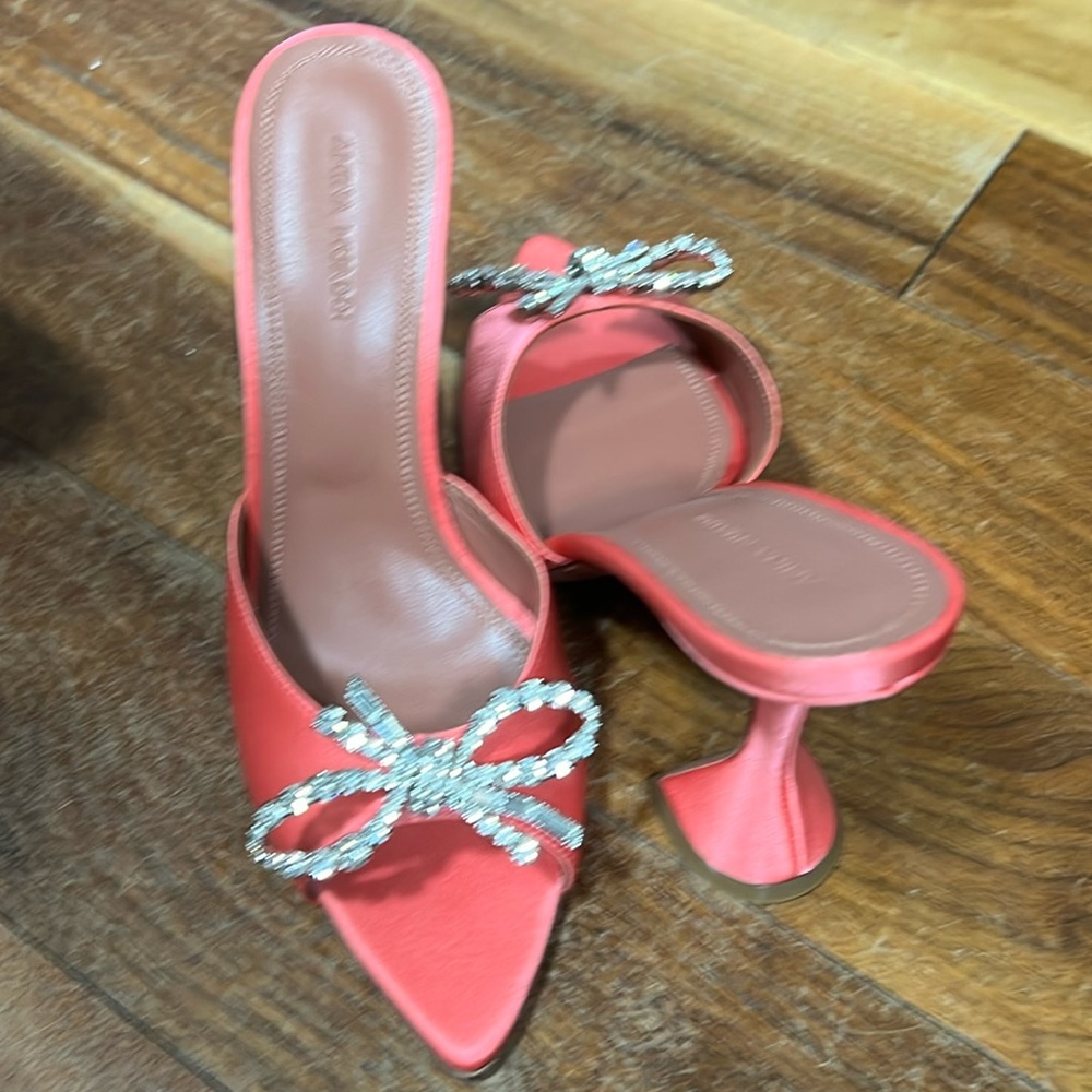 Amina muaddi Rosie mule